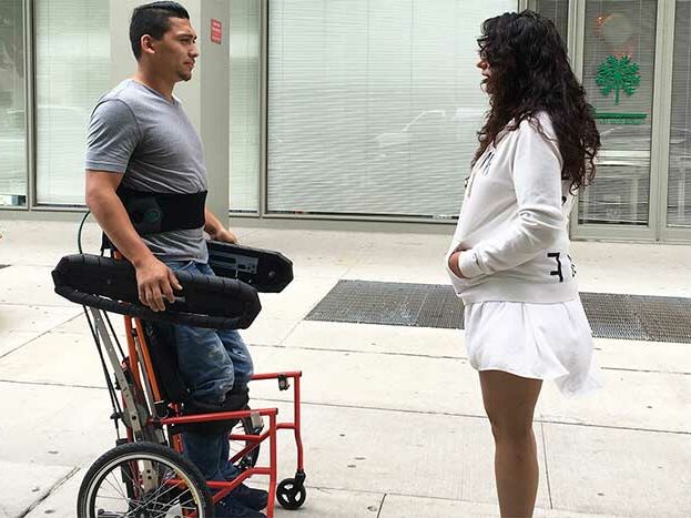 Ayağa Kaldıran Tekerlekli Sandalye – Doktor Fizik